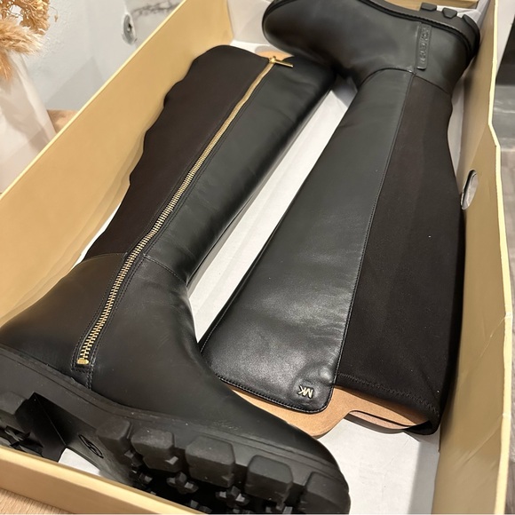 Michael Kors | Ridley Leather Boot - Picture 10 of 15